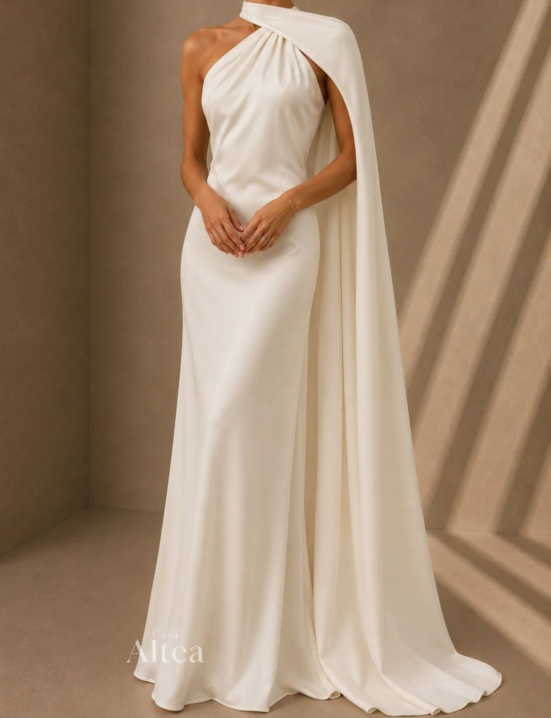 Vestido maxi satinado asimétrico Vittoria (foto del proveedor)