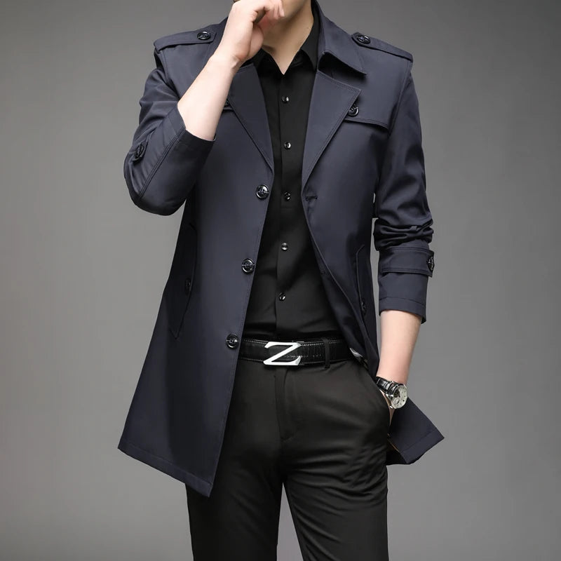 Gabardina corta estilo inglés Víctor (foto del proveedor) azul marino