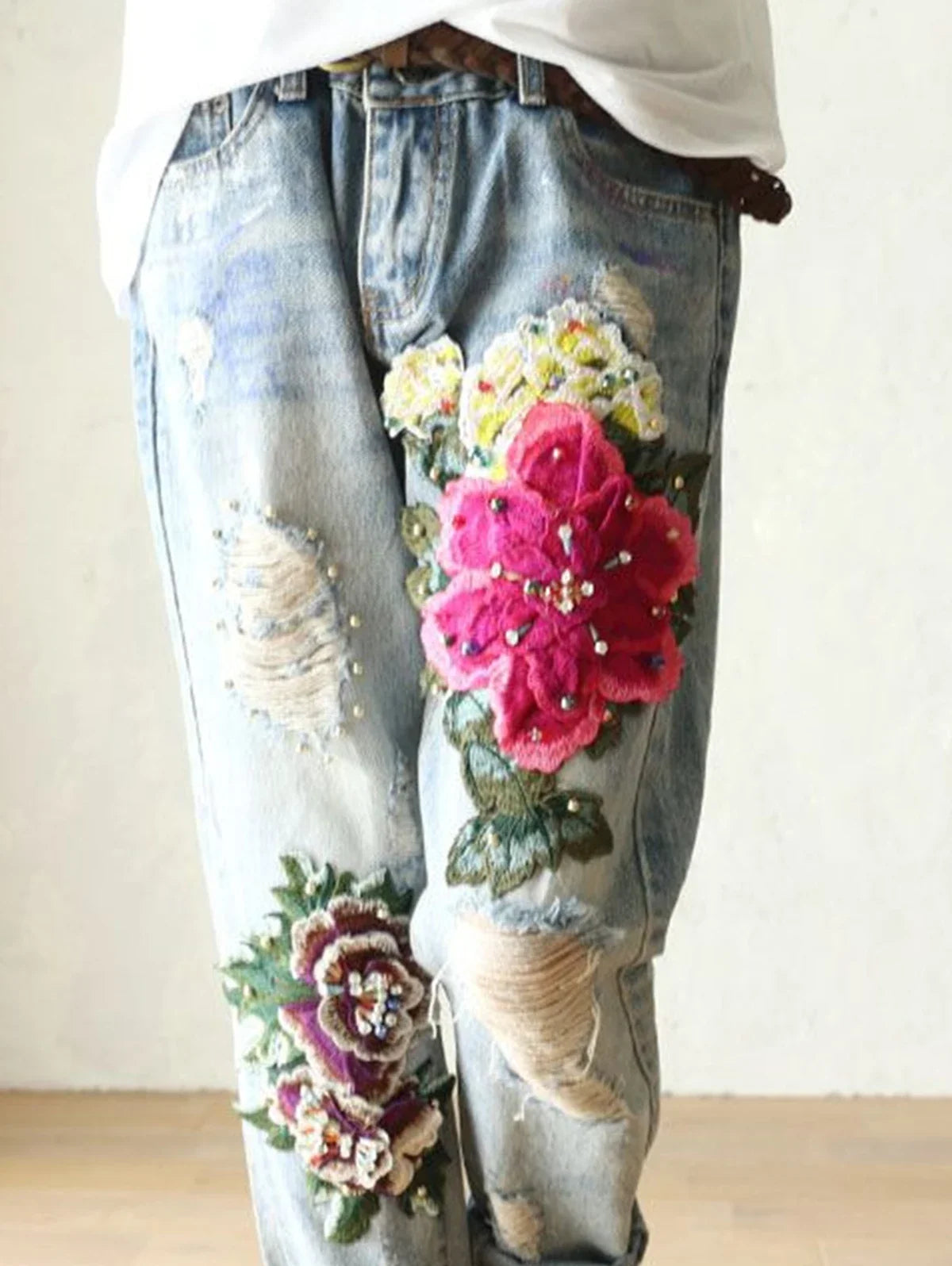 Pantalón vaquero bordado Luna