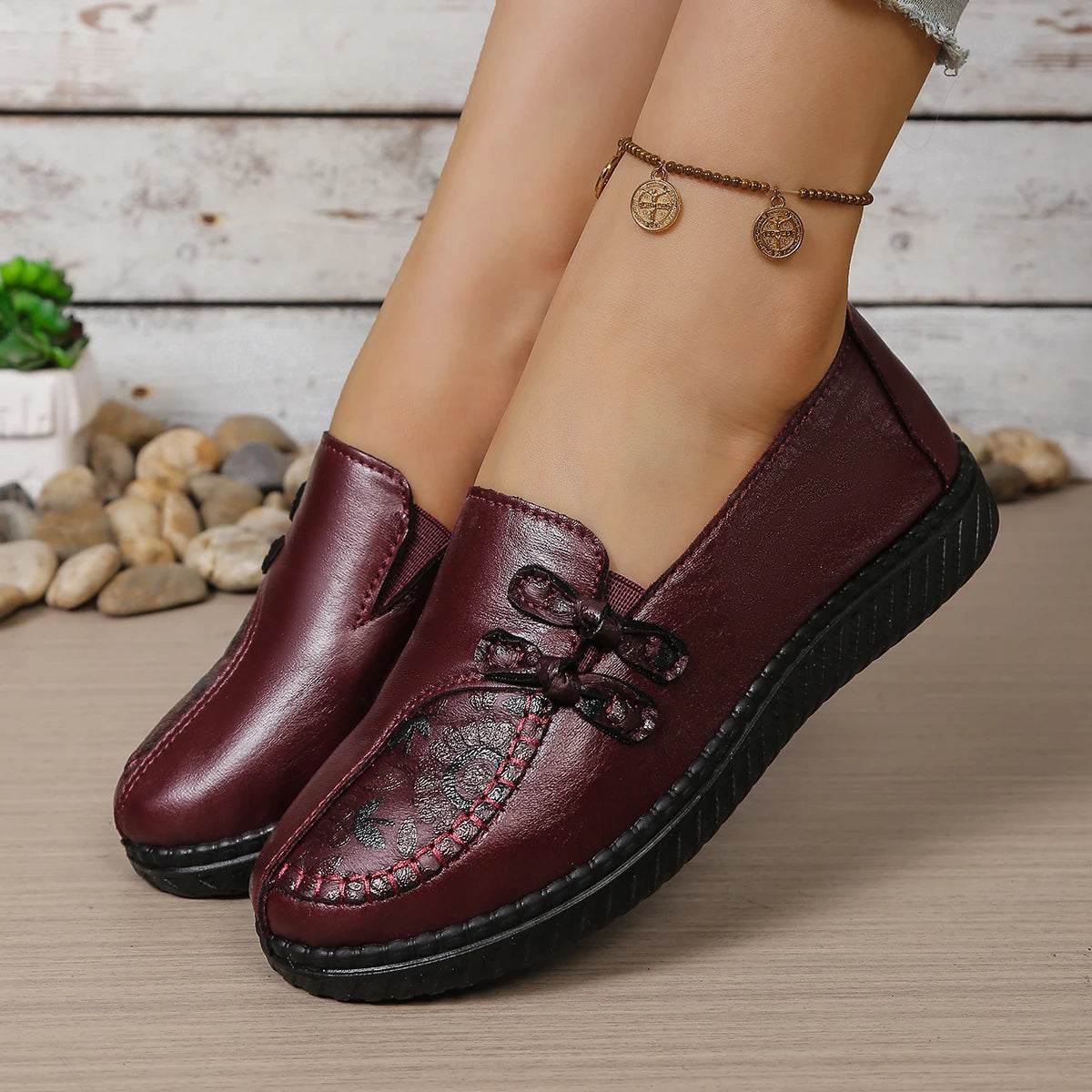 Zapato cómodo de piel sintética Pilar (foto del proveedor)