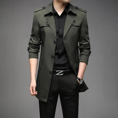 Gabardina corta estilo inglés Víctor (foto del proveedor) verde militar