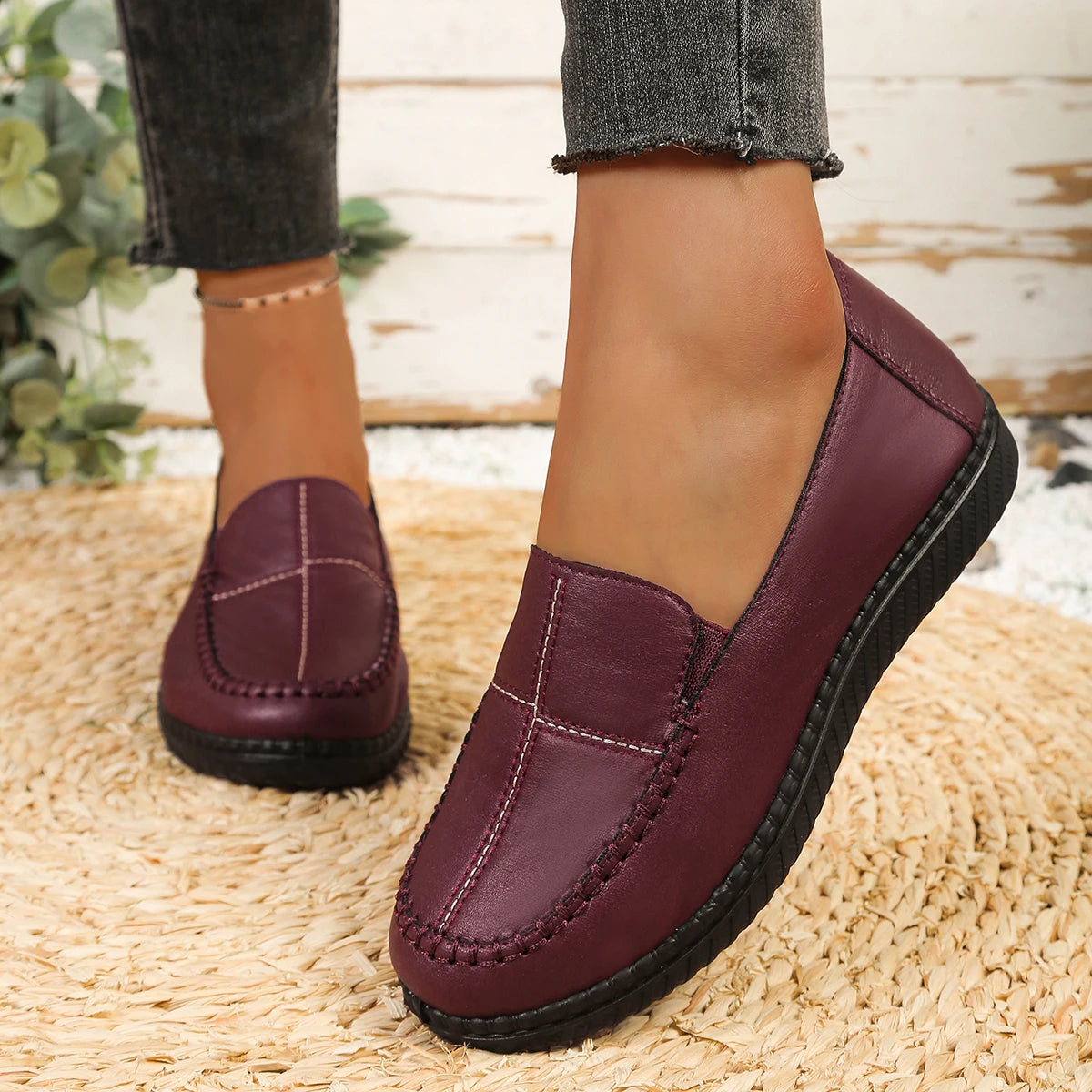 Zapato cómodo de piel sintética Pilar (foto del proveedor) burdeos