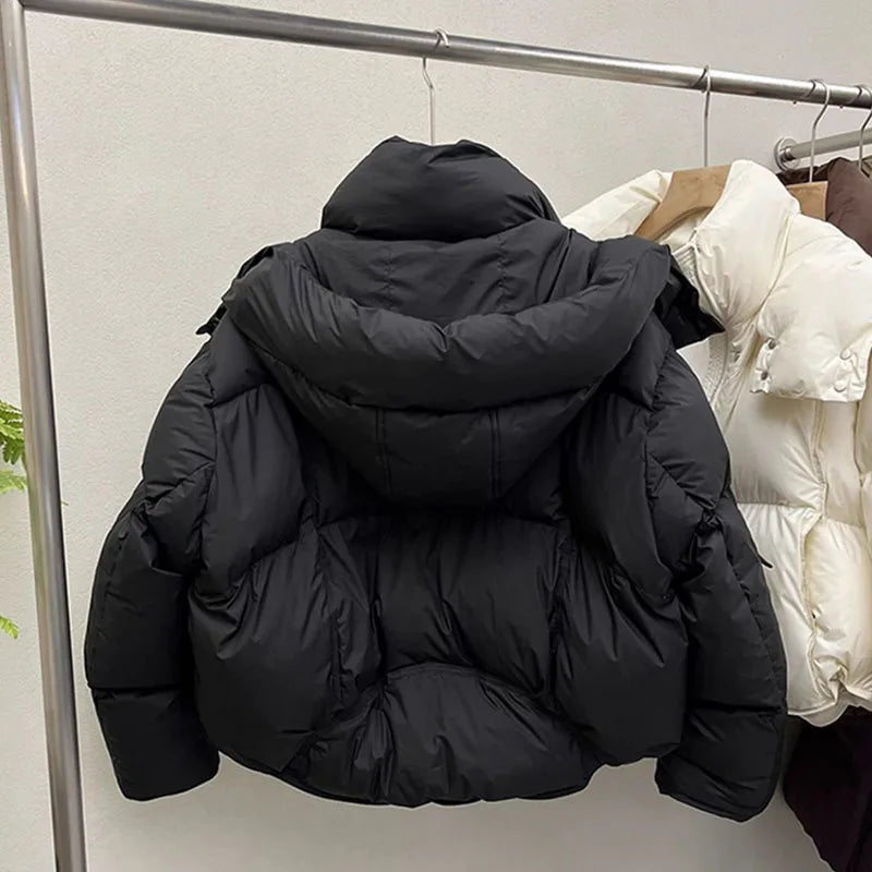 Chaqueta acolchada corta con capucha Uma - Negro