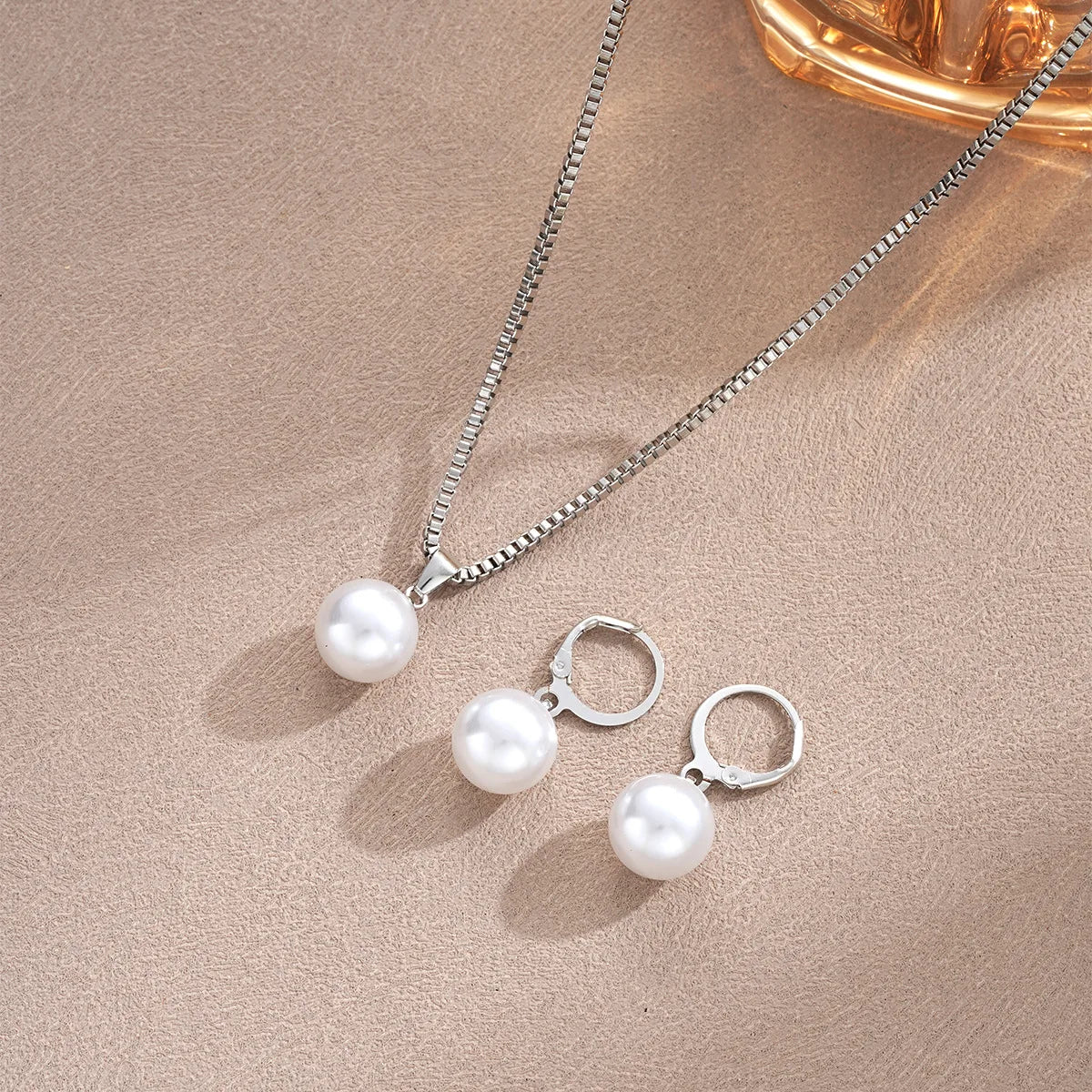 Set de collar y pendientes Estela (foto del proveedor)