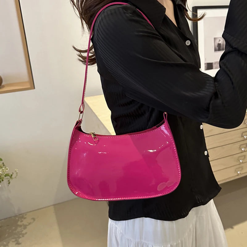 Bolso de hombro de charol Ruby - Fucsia