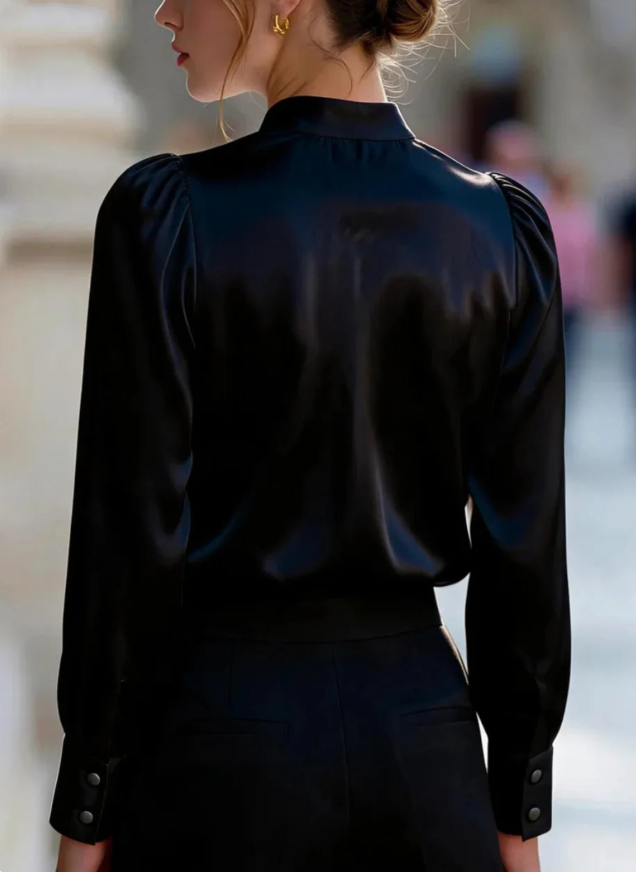 Espalda de la blusa Greta en negro - Negro