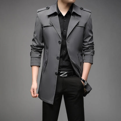 Gabardina corta estilo inglés Víctor (foto del proveedor) gris oscuro