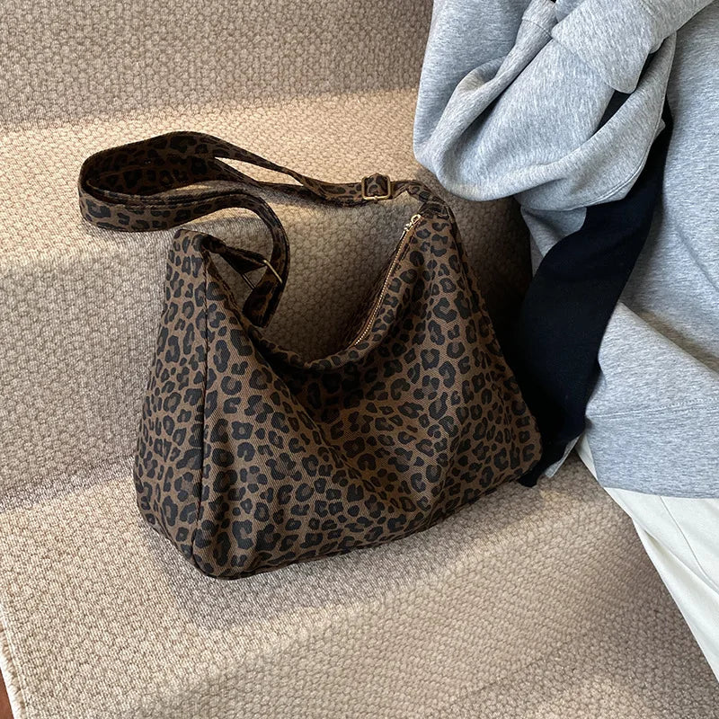 Bolso hobo de leopardo Leire - Leopardo oscuro