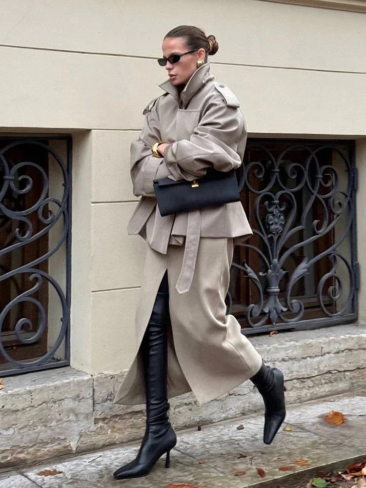 Gabardina de solapa ancha con cinturón Emma (foto del proveedor)