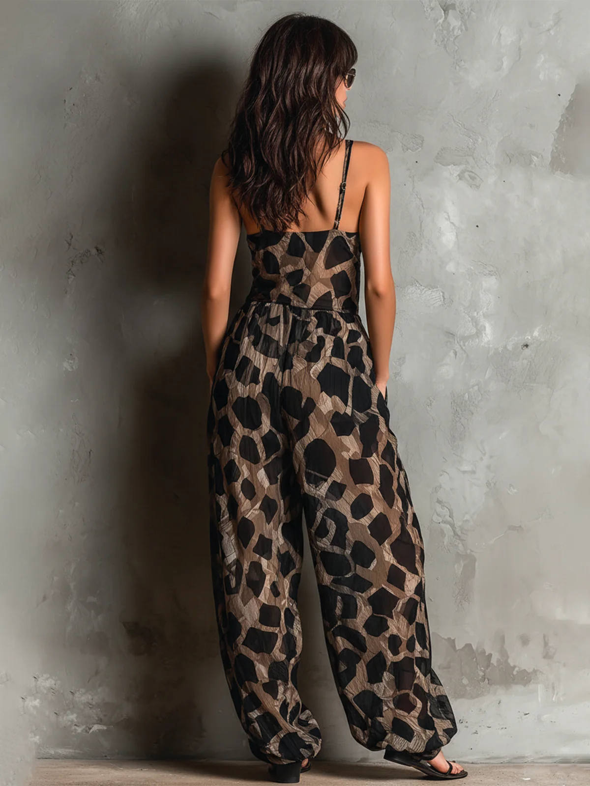Mono elegante Luciana
