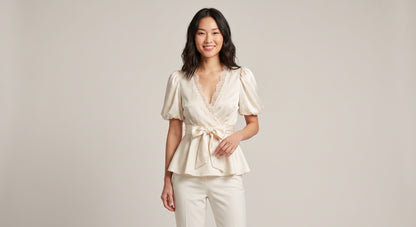 Clara Satin Lace Blouse - blusa saten marfil con encaje y lazo en la cintura - Blanco