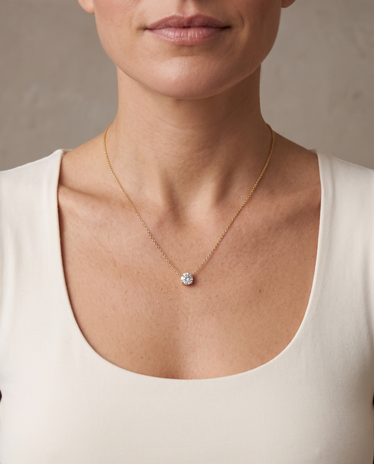 Collar de punto de luz Estela