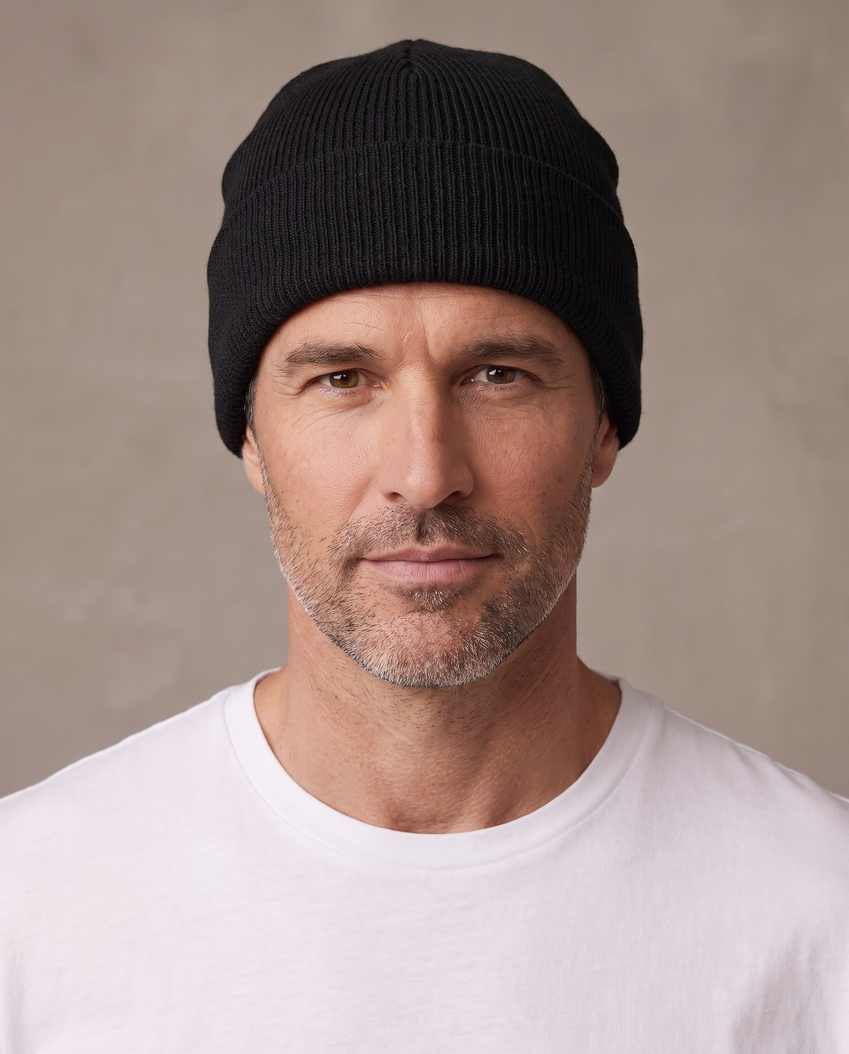 Gorro de punto con vuelta Ivo - Negro