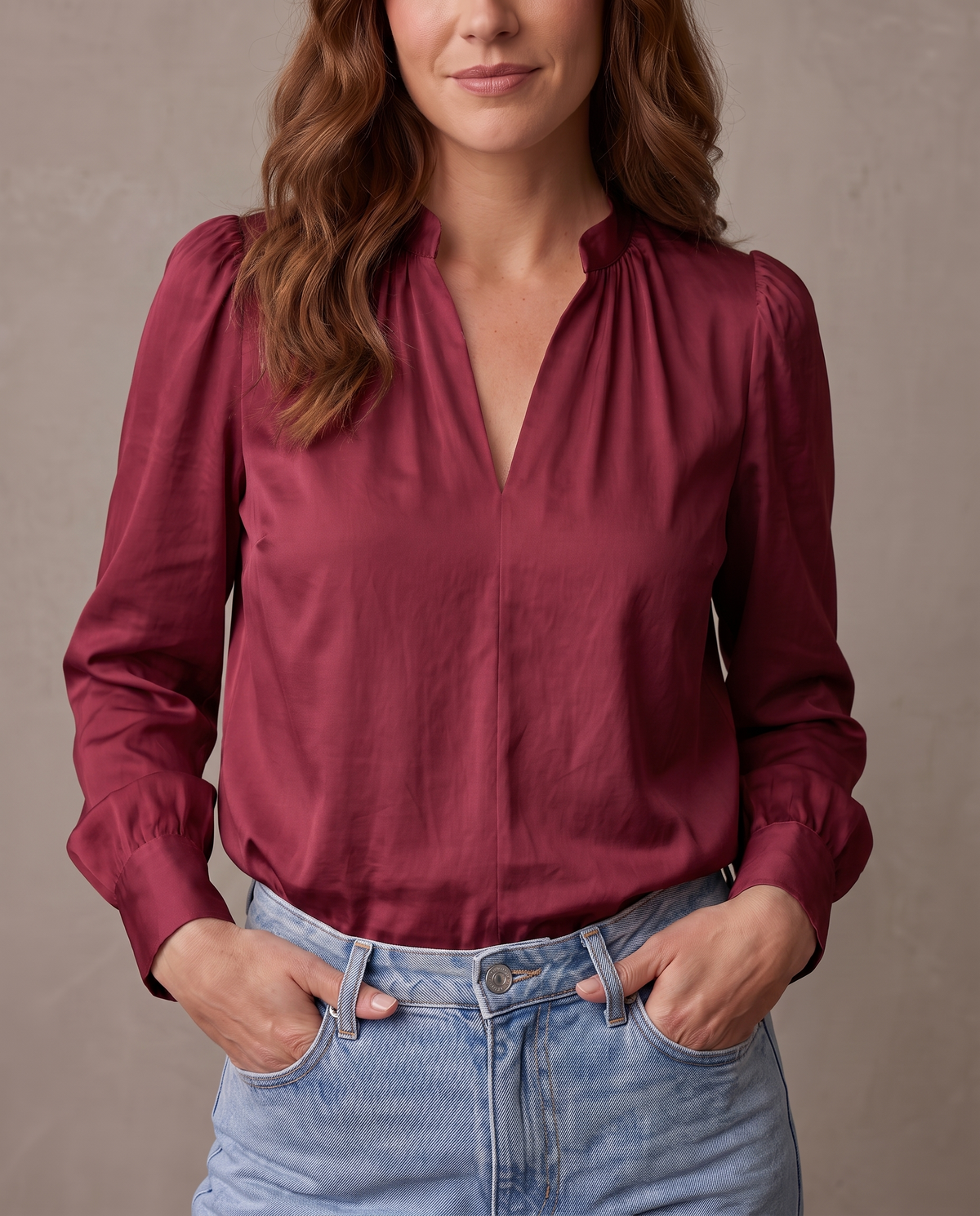 Blusa de satén con manga abullonada Greta - Borgoña