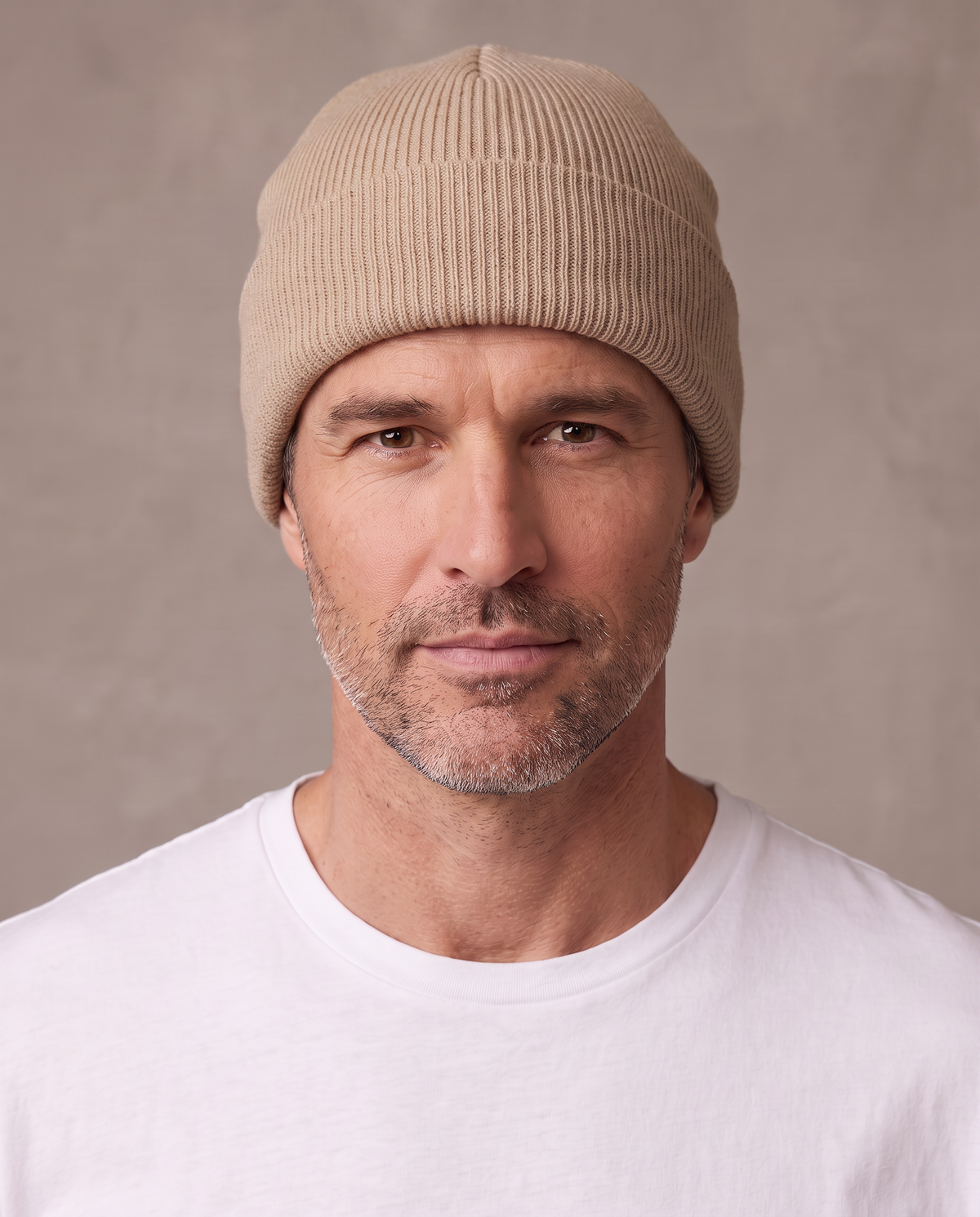 Gorro de punto con vuelta Ivo - Beige