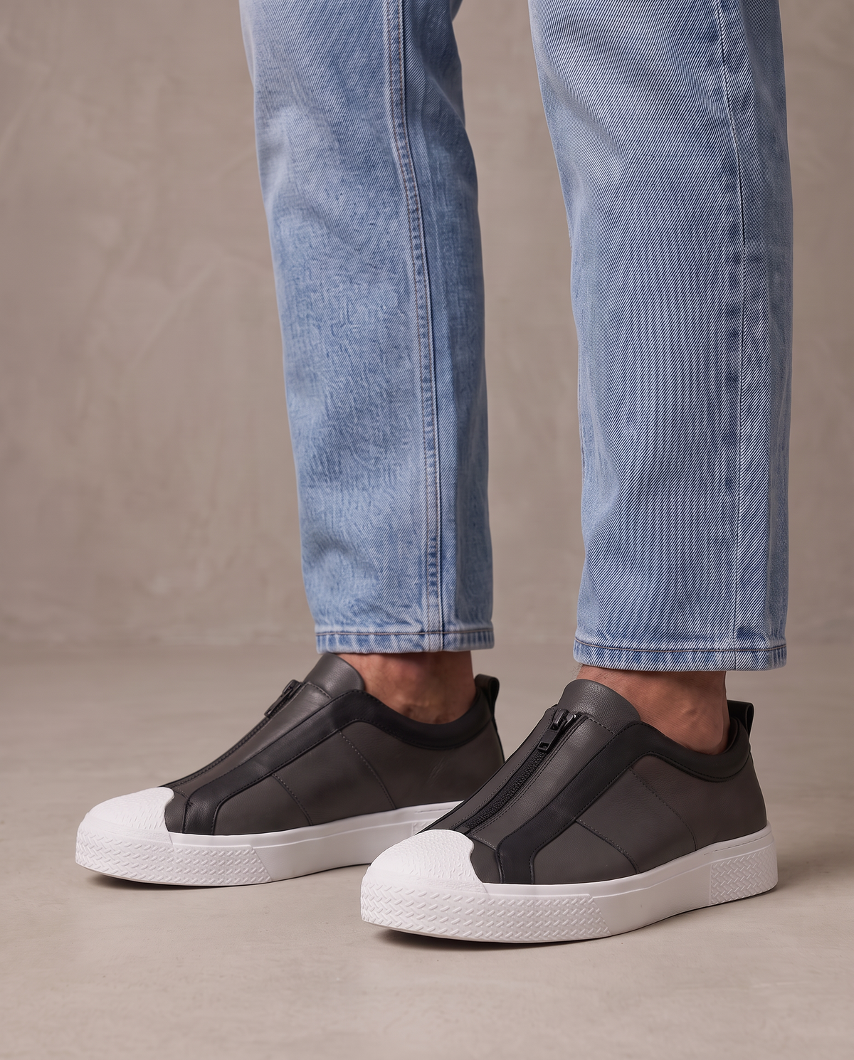 Zapatillas de piel Julien - Gris oscuro