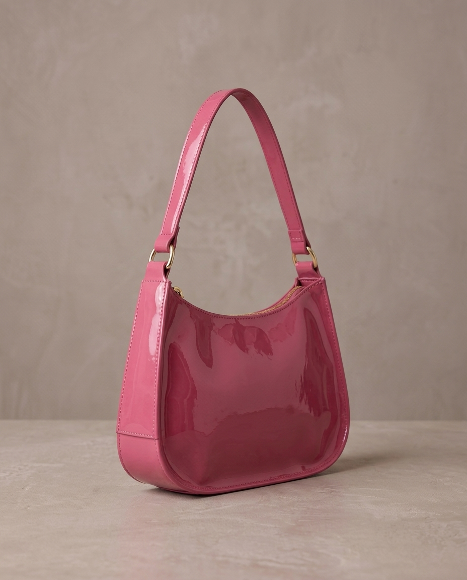 Bolso de hombro de charol Ruby, vista de tres cuartos - Rosa
