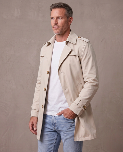 Gabardina corta estilo inglés Víctor, vista de tres cuartos - Beige