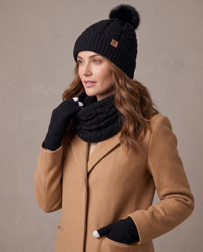 Set de invierno gorro, cuello y guantes Lía, vista de tres cuartos - Negro