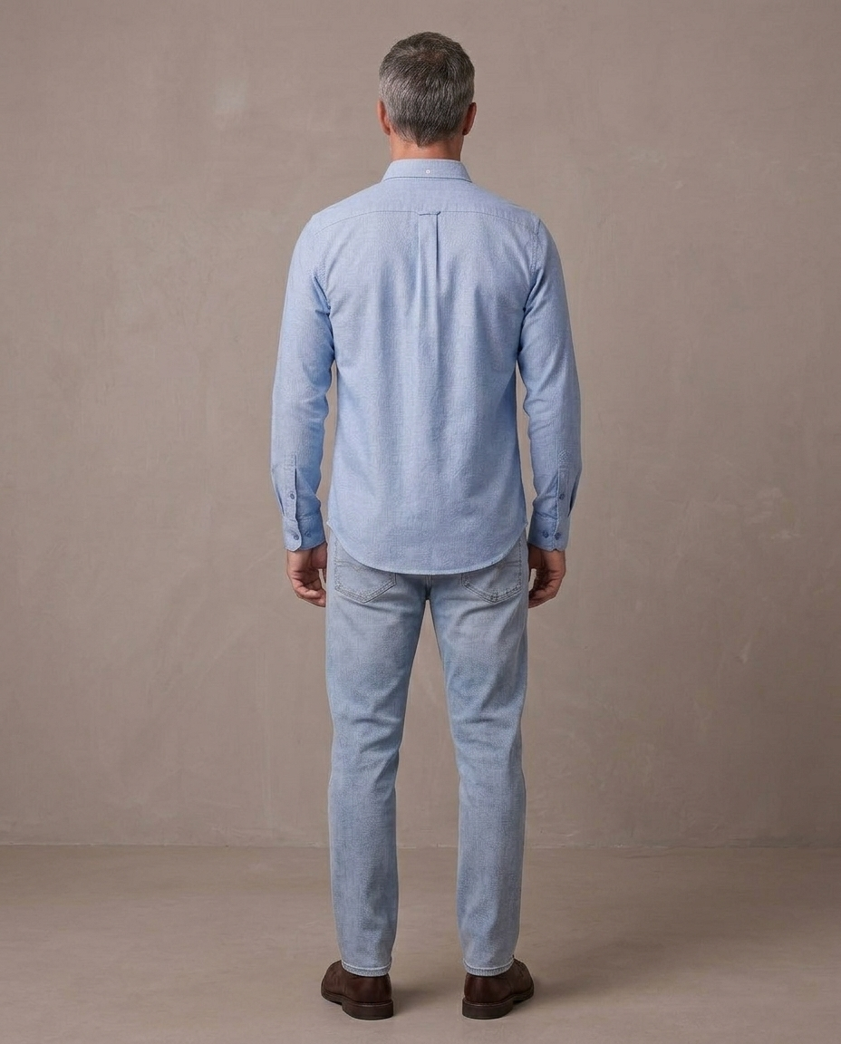 Camisa Oxford de algodón Bruno, vista de espalda - Azul claro