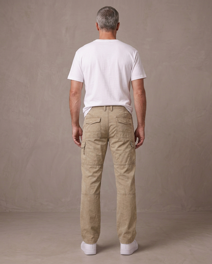 Pantalón cargo Jason, vista de espalda - Caqui