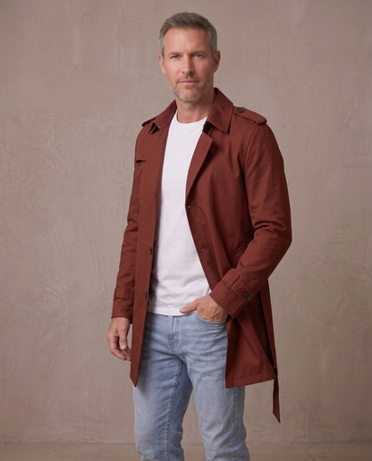 Gabardina corta estilo inglés Víctor, vista de tres cuartos - Burdeos