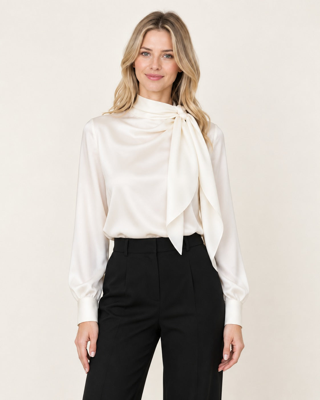 Blusa de saten con lazada al cuello Ines - Blanco