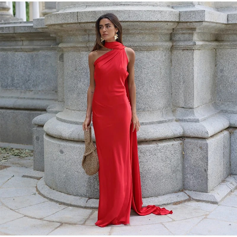 Vestido maxi satinado asimétrico Vittoria (foto del proveedor)