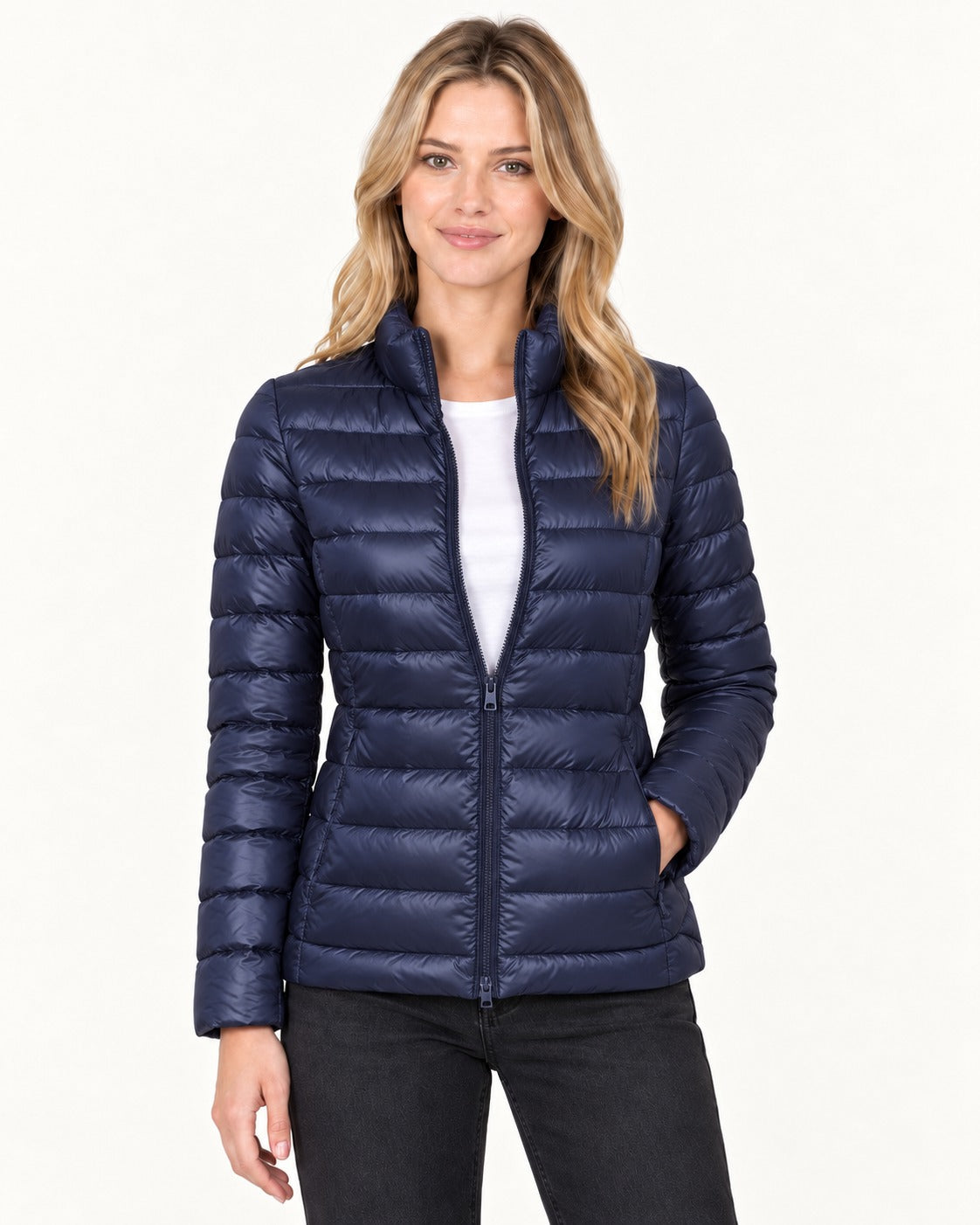 Chaqueta acolchada ultraligera Noa en color azul marino - Azul marino