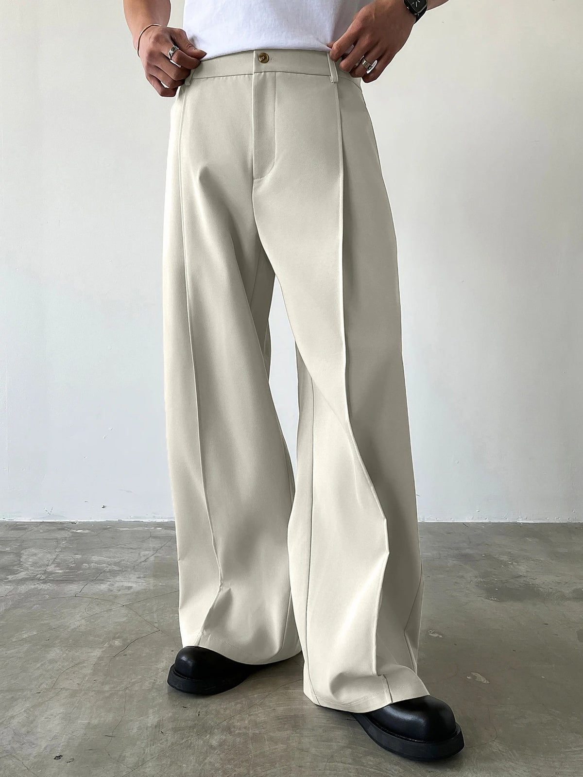 Pantalón de vestir de pinzas en crudo (antigua)